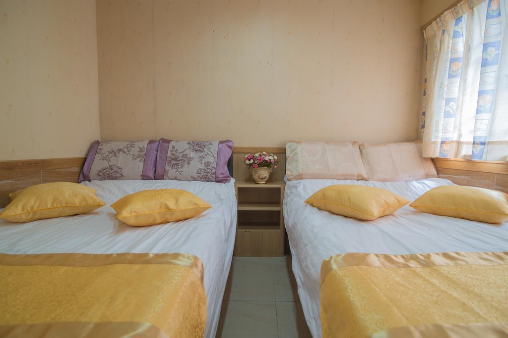 Me Easy Hostel Hong Kong Room photo