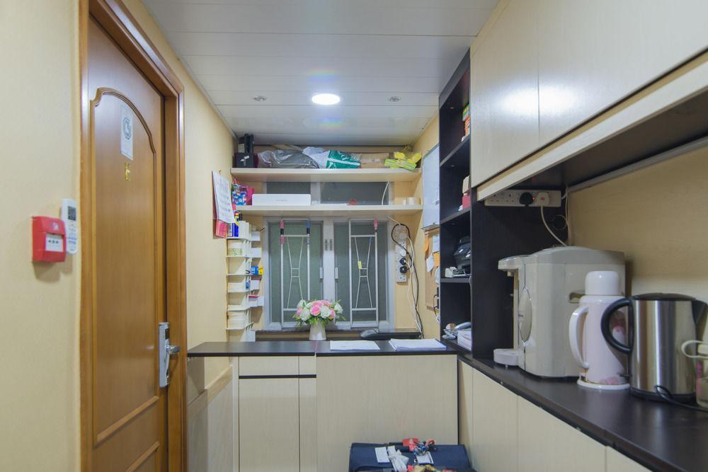 Me Easy Hostel Hong Kong Exterior photo