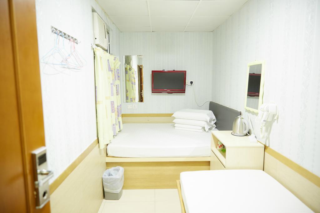 Me Easy Hostel Hong Kong Exterior photo