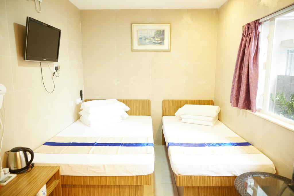 Me Easy Hostel Hong Kong Exterior photo