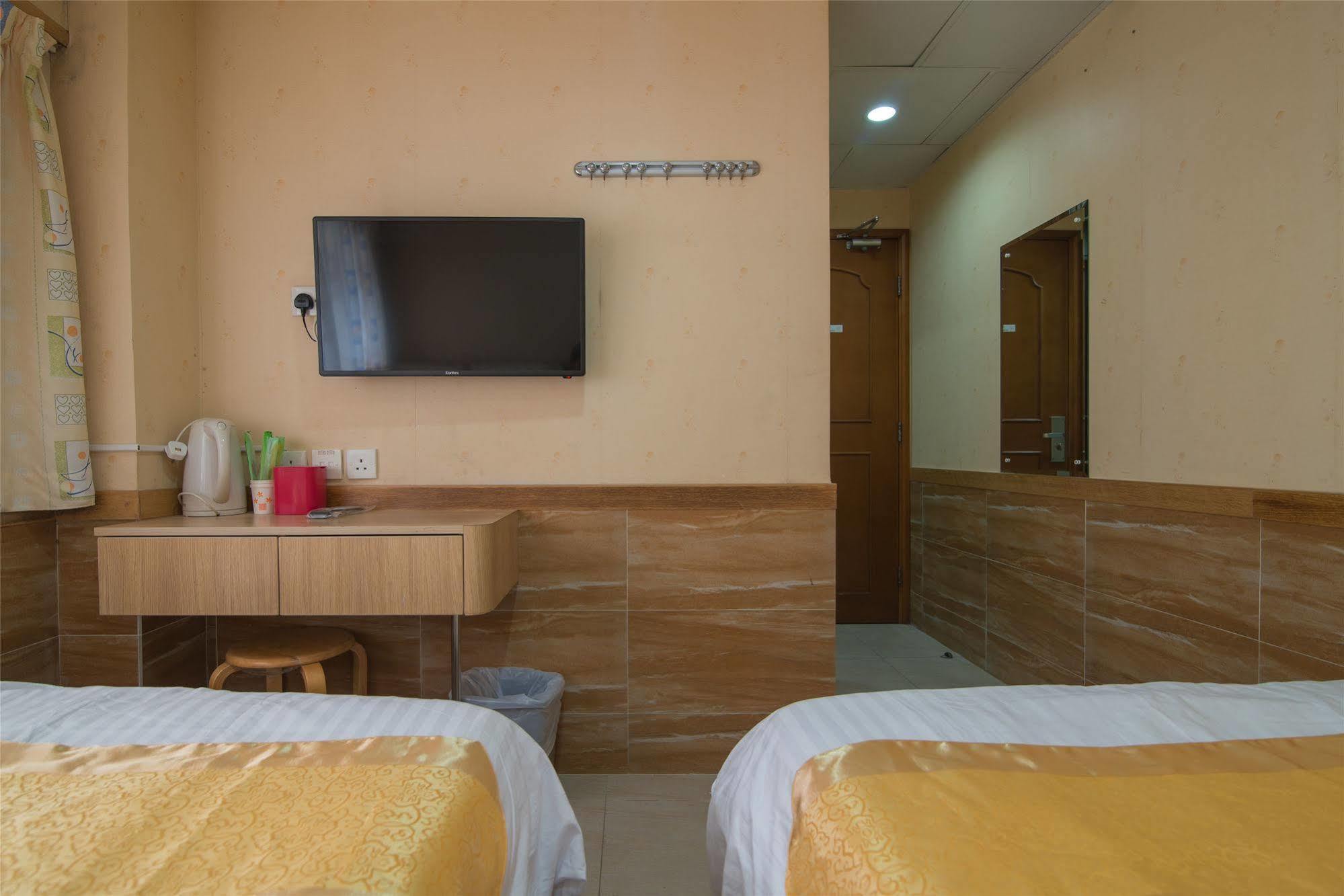 Me Easy Hostel Hong Kong Exterior photo